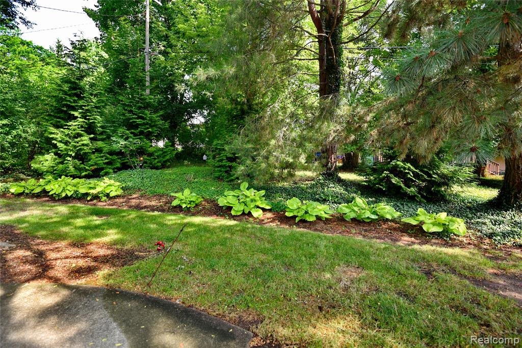 5550 Raven Road, Bloomfield Hills, MI 48301 — Photo 33