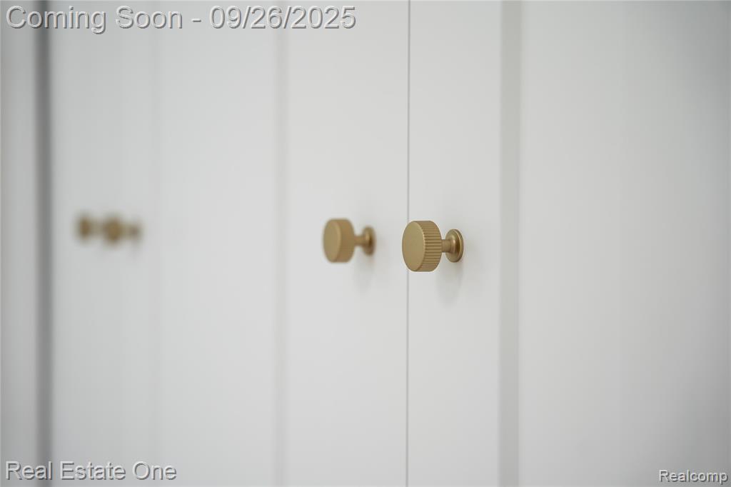 4702 Thorncroft Avenue, Royal Oak, MI 48073 — Photo 14