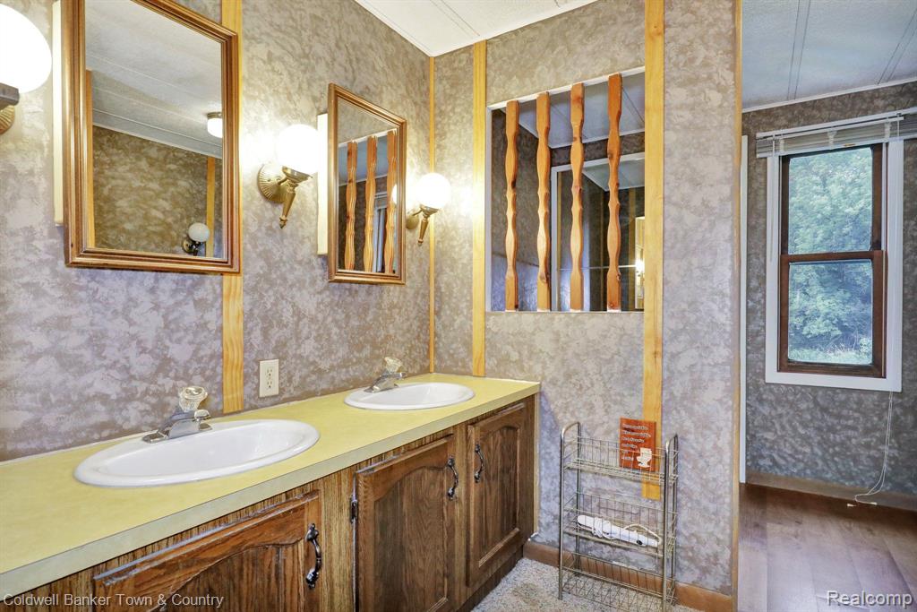 6068 W GRAND RIVER Road, Laingsburg, MI 48848 — Photo 19
