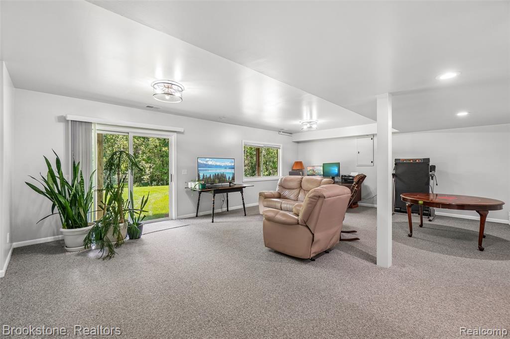 6423 Southampton Drive, Clarkston, MI — Photo 27