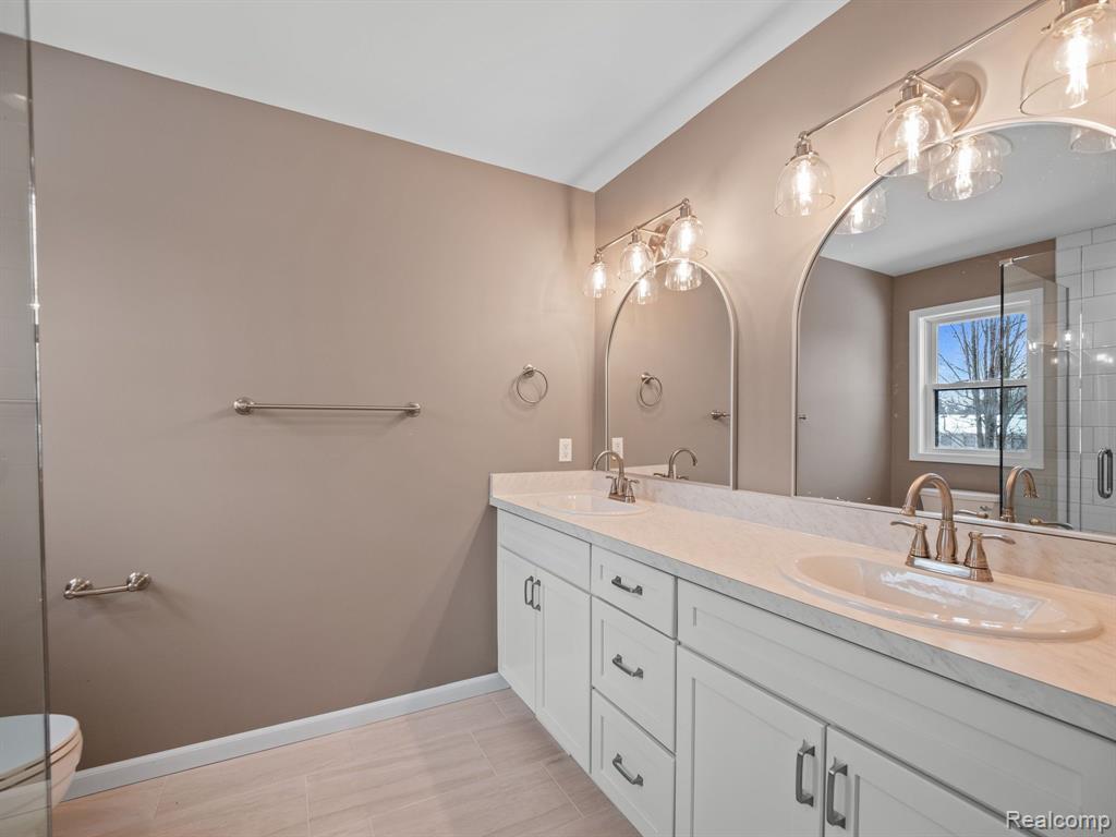 6866 SERENITY Drive, Troy, MI 48098 — Photo 25