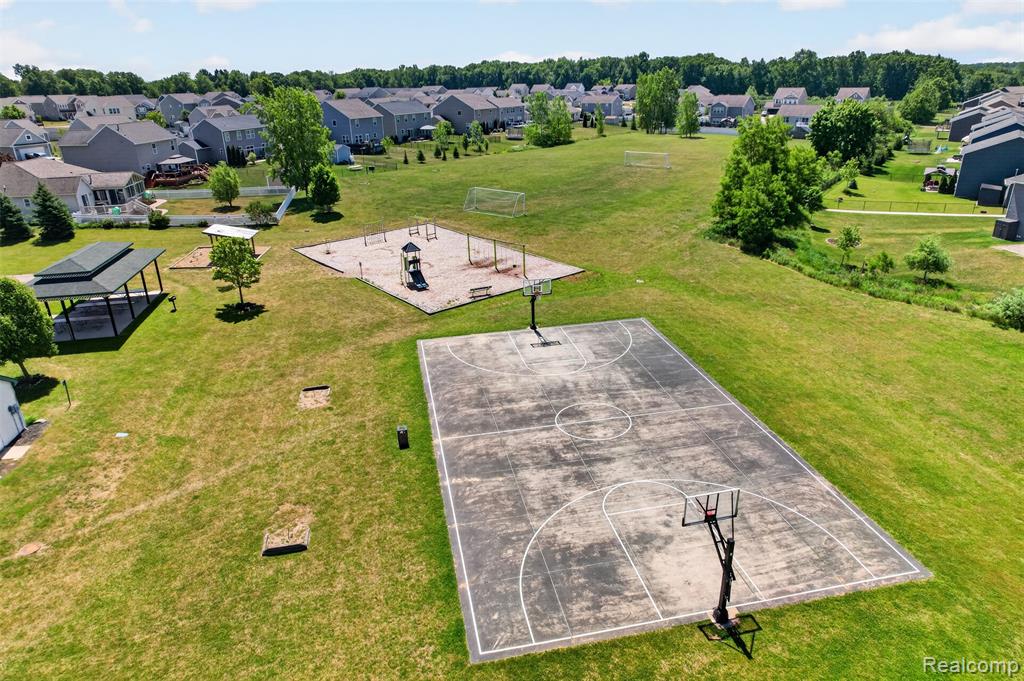 3524 Amber Oaks Drive, Howell, MI 48855 — Photo 40