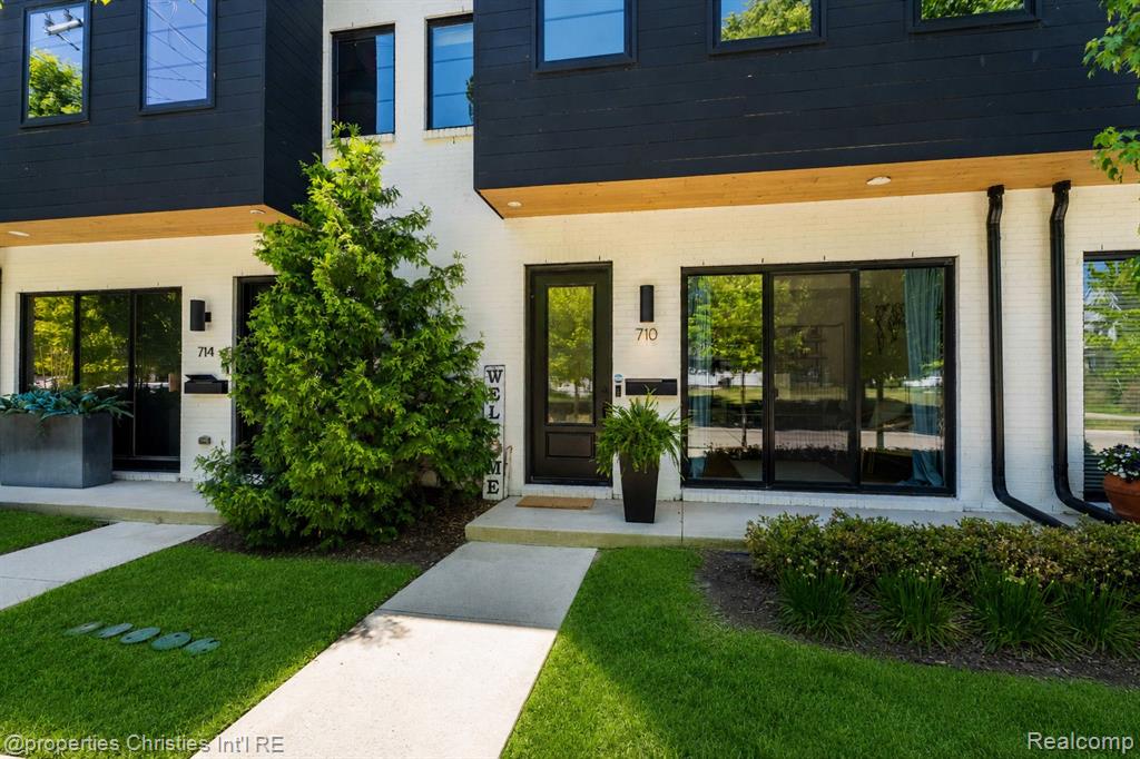 710 Parent E, Royal Oak, MI 48067 — front exterior
