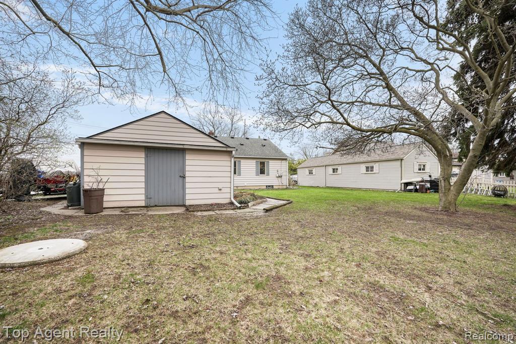 7545 CRISSMAN Street, Utica, MI 48317 — Photo 28