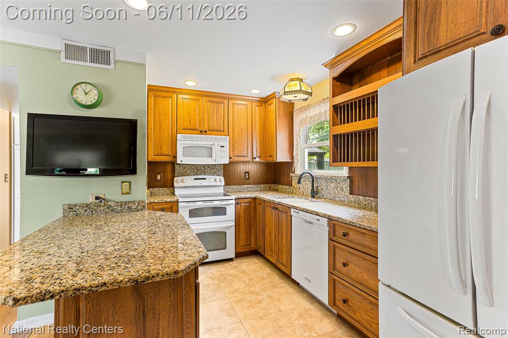 5191 Lynsue Lane, Waterford, MI 48327 — Photo 40