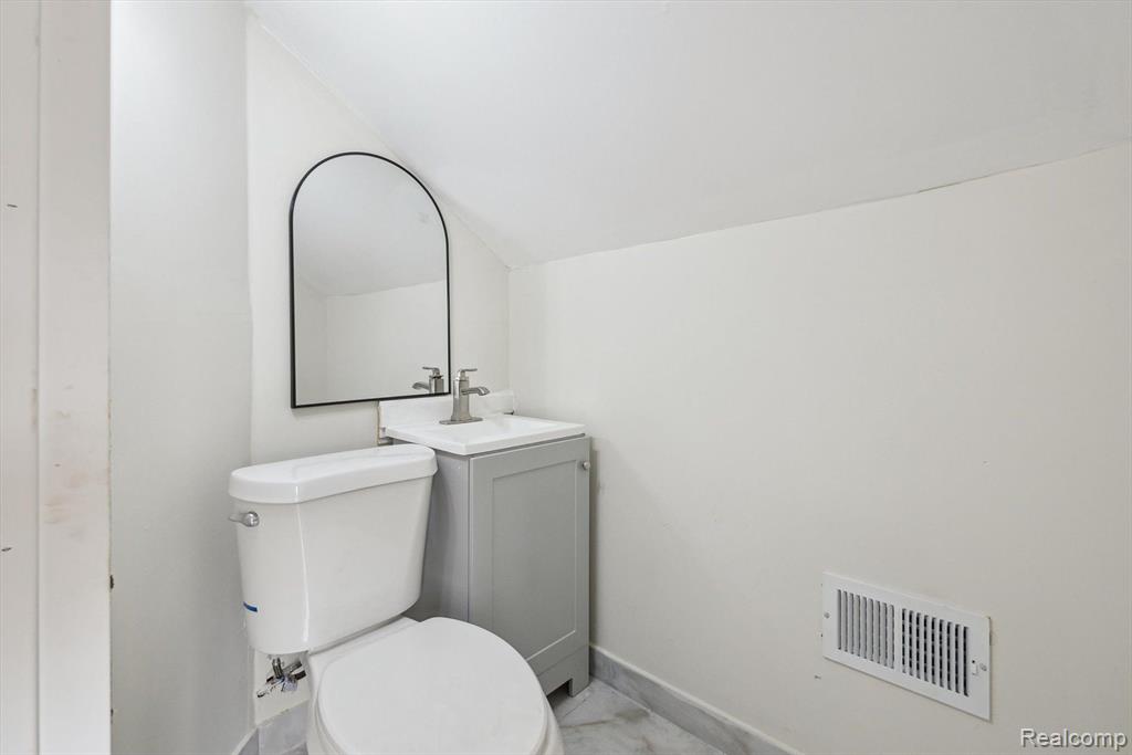 5014 BELMONT Street, Hamtramck, MI 48212 — Photo 32