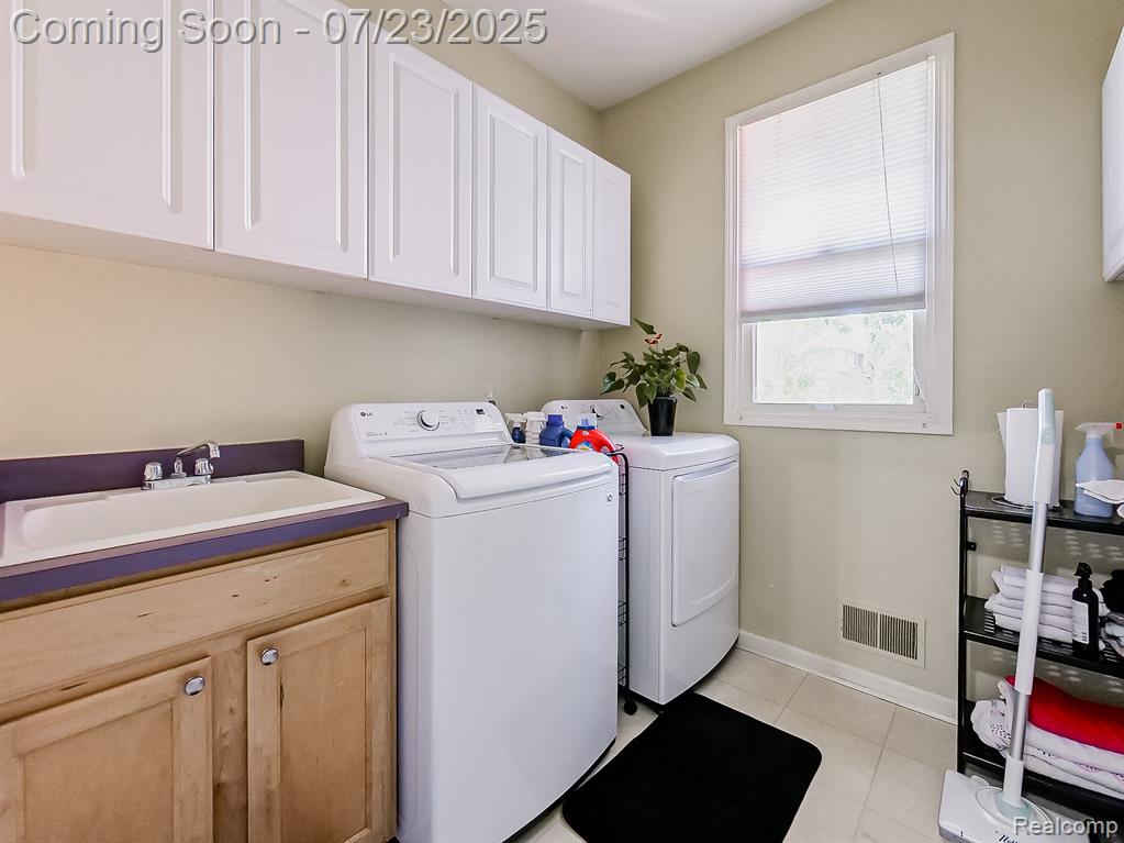 6590 Pembridge Hill, West Bloomfield, MI — Photo 37