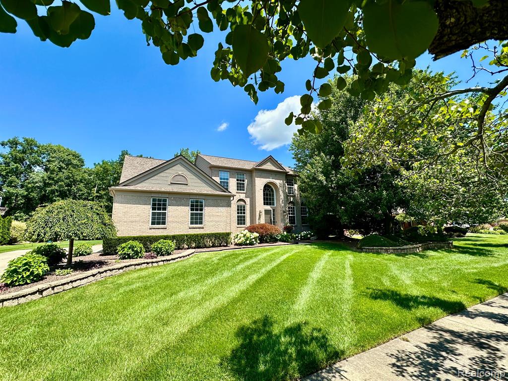 48798 MANHATTAN Circle, Canton, MI 48188 — Photo 2