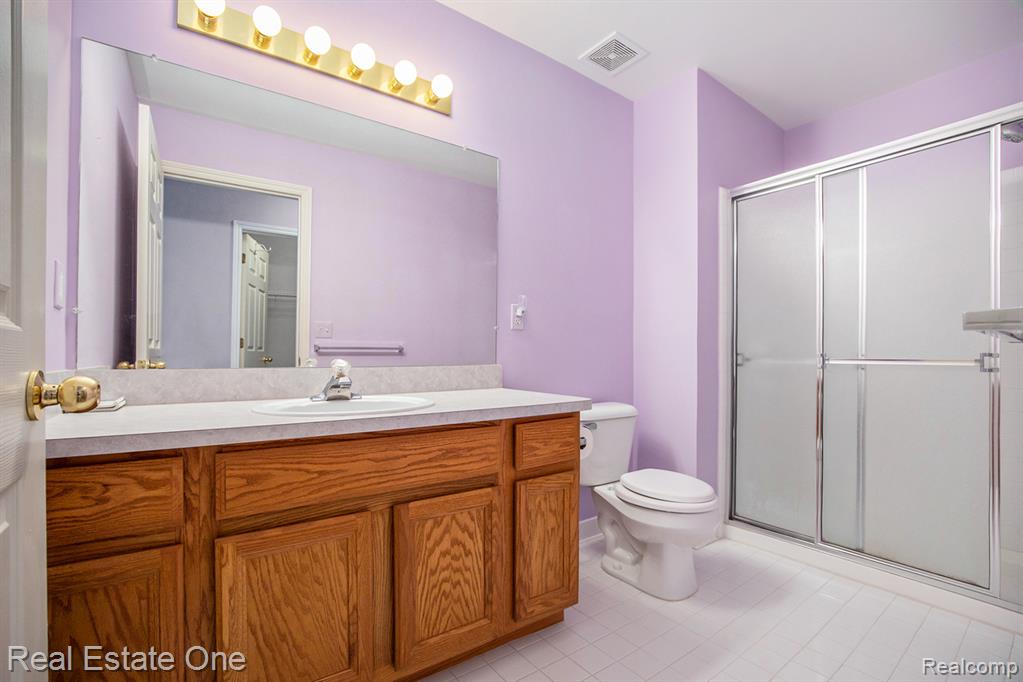 4439 Honeysuckle Drive, Sterling Heights, MI 48314 — Photo 14