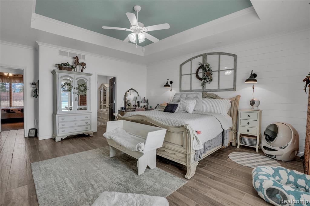 130 Whites Court, Houghton Lake, MI, 48629