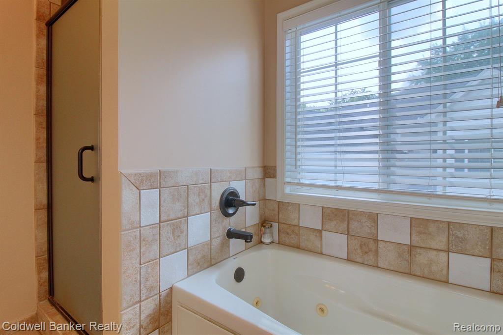 1696 CASSADY PLACE Drive, Plymouth, MI 48170 — Photo 23