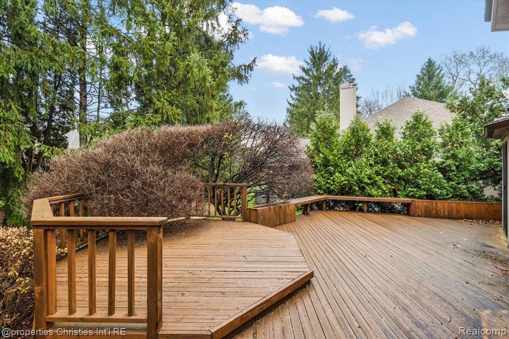 5579 Pine Brooke Court, Bloomfield Hills, MI 48304 — Photo 46