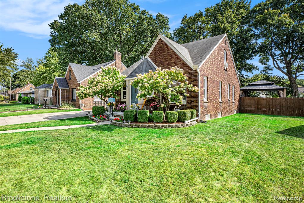 95 High Street, Mount Clemens, MI 48043 — Photo 2