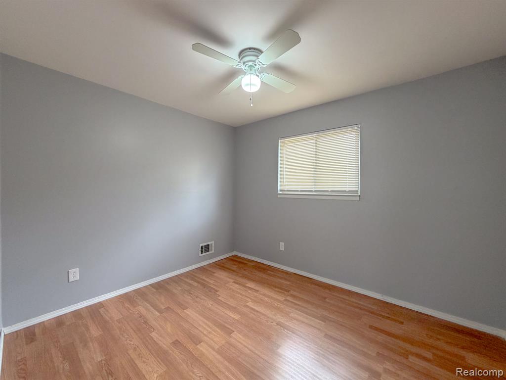 6038 Michael Street, Taylor, MI 48180 — Photo 18