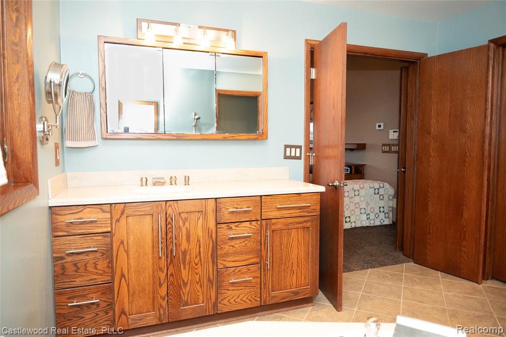 1625 Ridge Road, Highland, MI 48356 — Photo 31