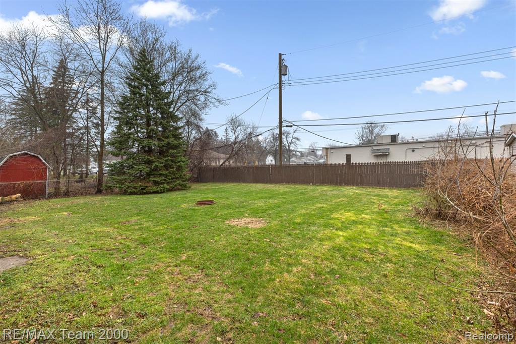 2714 Hallman Avenue, Waterford, MI 48328 — Photo 28