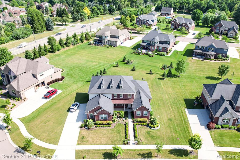 6776 Portsman Court, Canton, MI 48187 — Photo 13