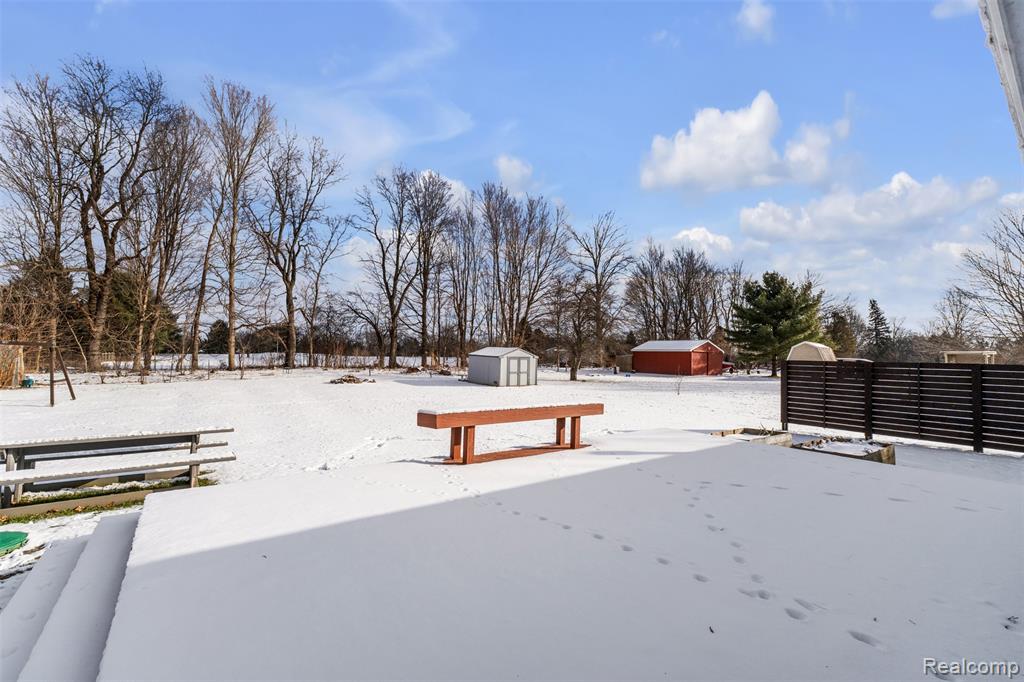 166 Crooked Limb Drive, Lapeer, MI 48446 — Photo 38