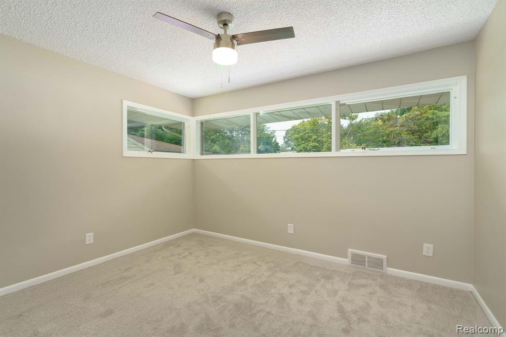 5954 Pine Street, Taylor, MI 48180 — Photo 25