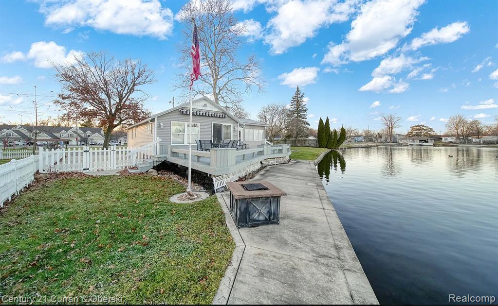 131 BENNETT Drive, Michigan Center, MI 49254 — Photo 5