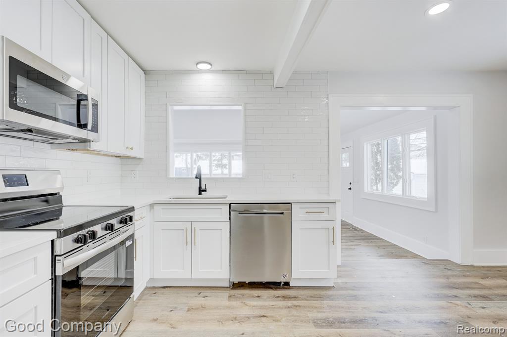 16309 Kirkshire Avenue, Beverly Hills, MI 48025 — Photo 18