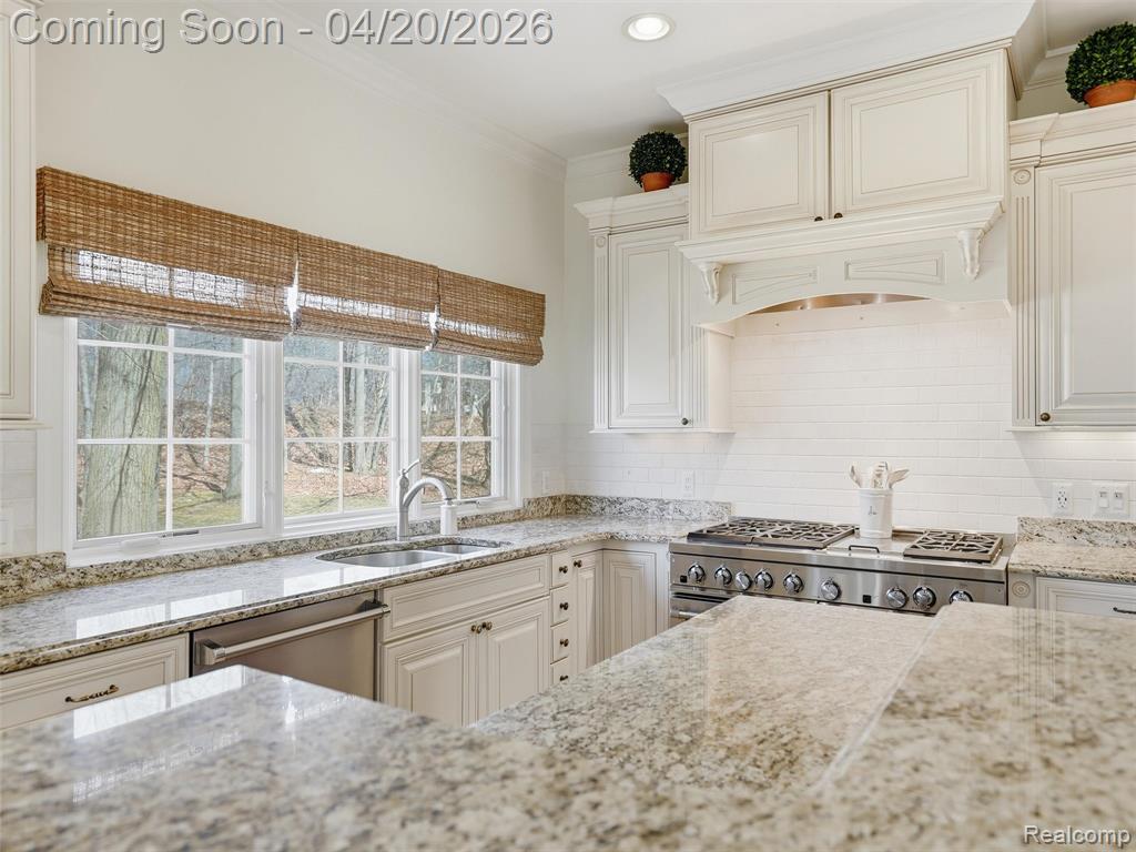 366 Sycamore Court, Bloomfield Hills, MI 48302 — Photo 10