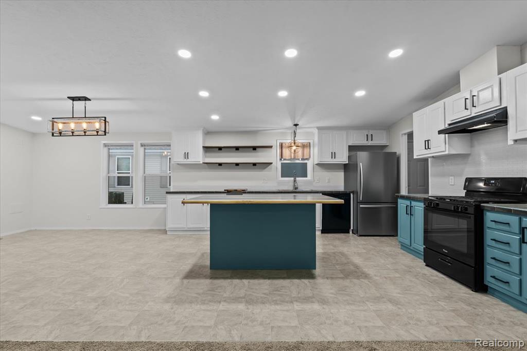 11214 Woodchester Court, South Lyon, MI 48178 — Photo 3