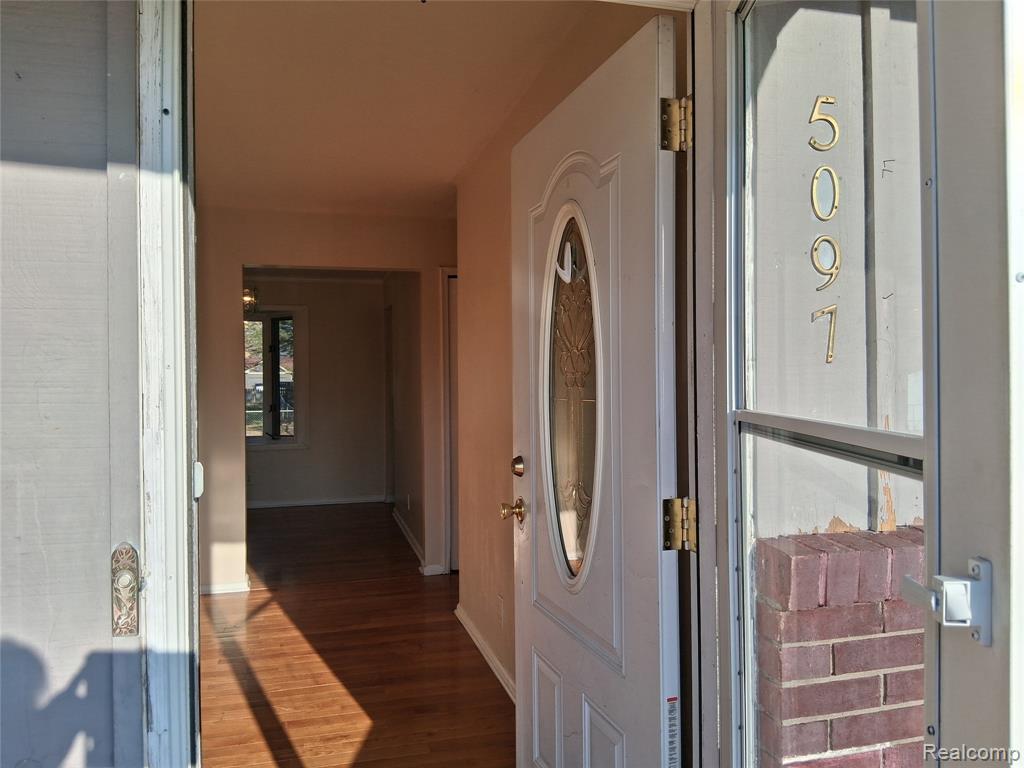 5097 Middleboro Road, Grand Blanc, MI 48439 — Photo 3