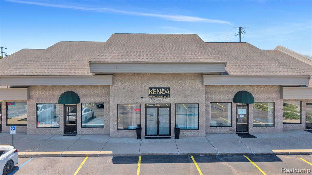 8074 21 Mile Rd, Shelby Twp, MI 48317 — Photo 18