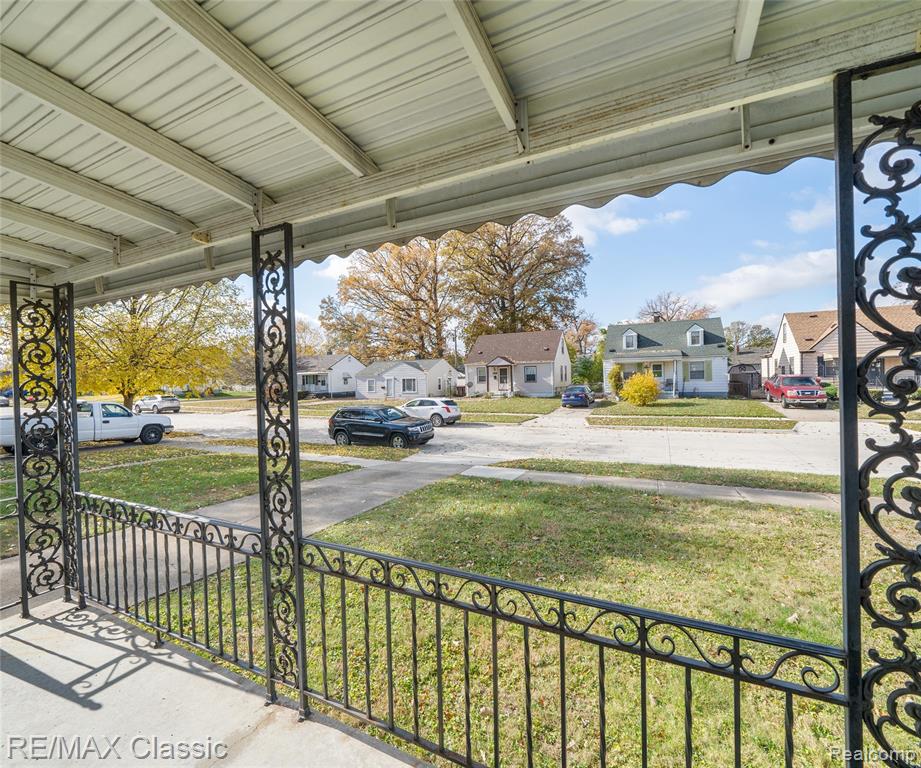 4827 Winifred Street, Wayne, MI 48184 — Photo 33
