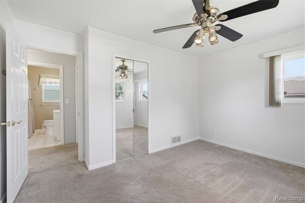 6414 Lanman Drive, Waterford, MI 48329 — Photo 15