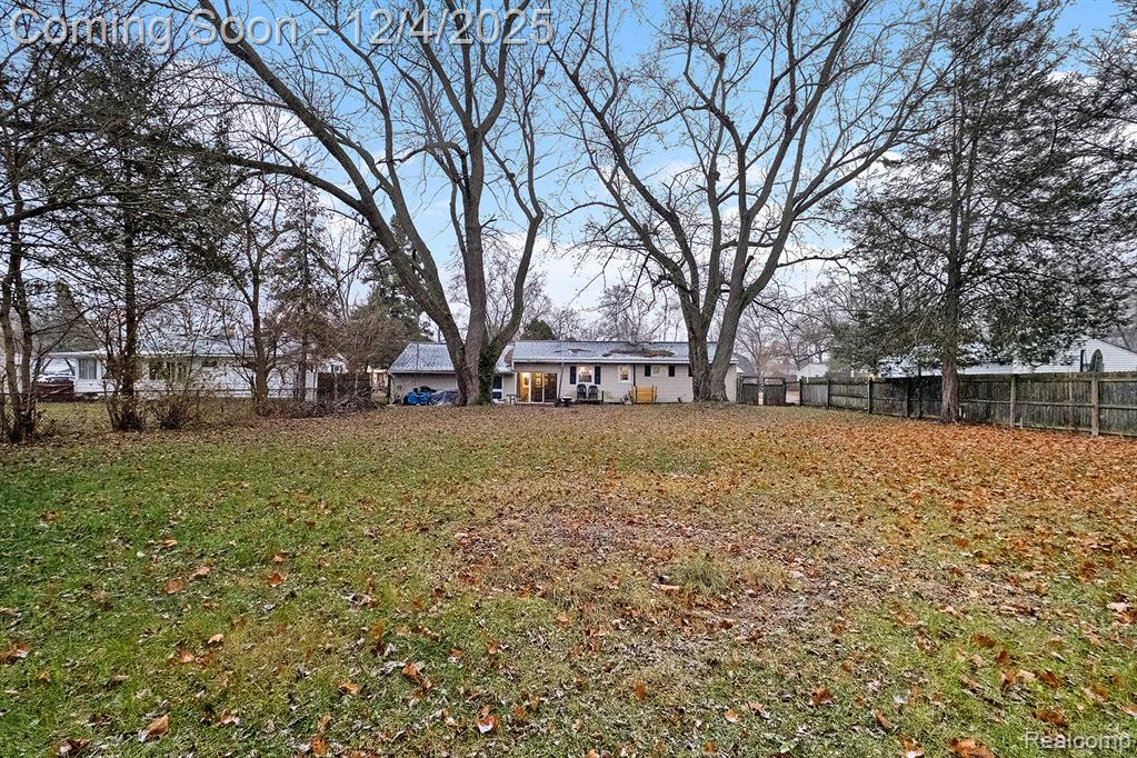 802 Richard Street, Holly, MI 48442 — Photo 29