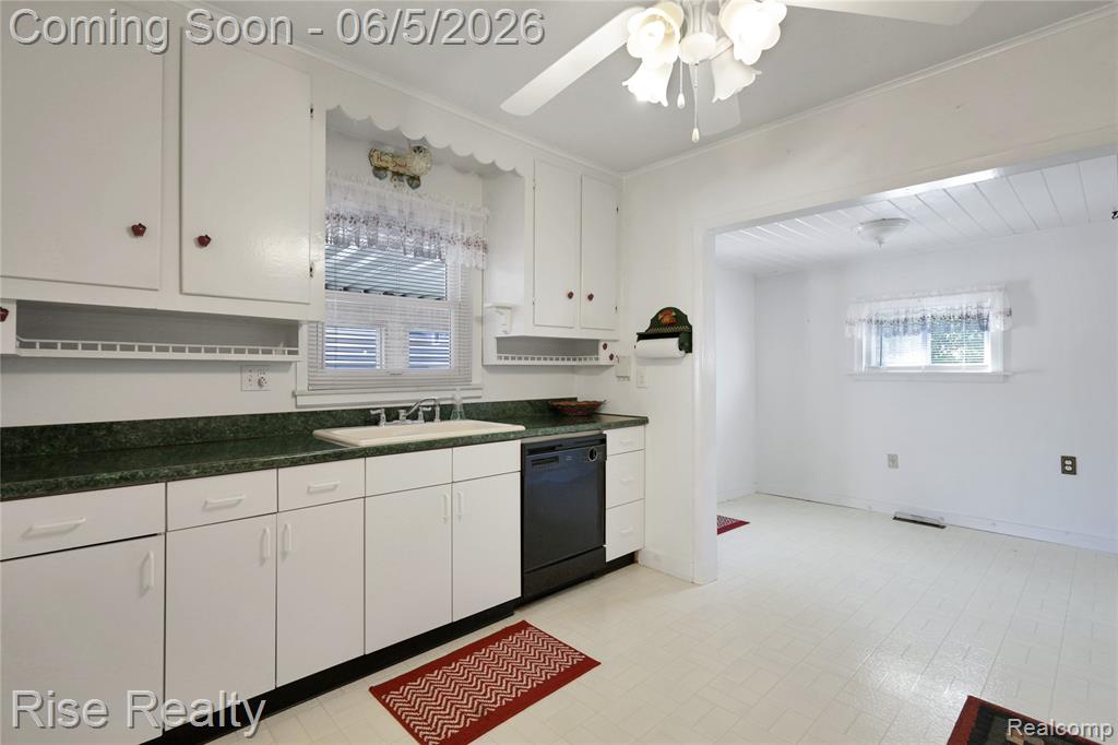 1466 Connell Street, Burton, MI 48529 — Photo 11
