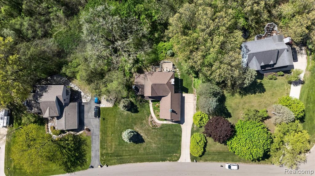7798 Lee Road, Brighton, MI 48116 — Photo 47