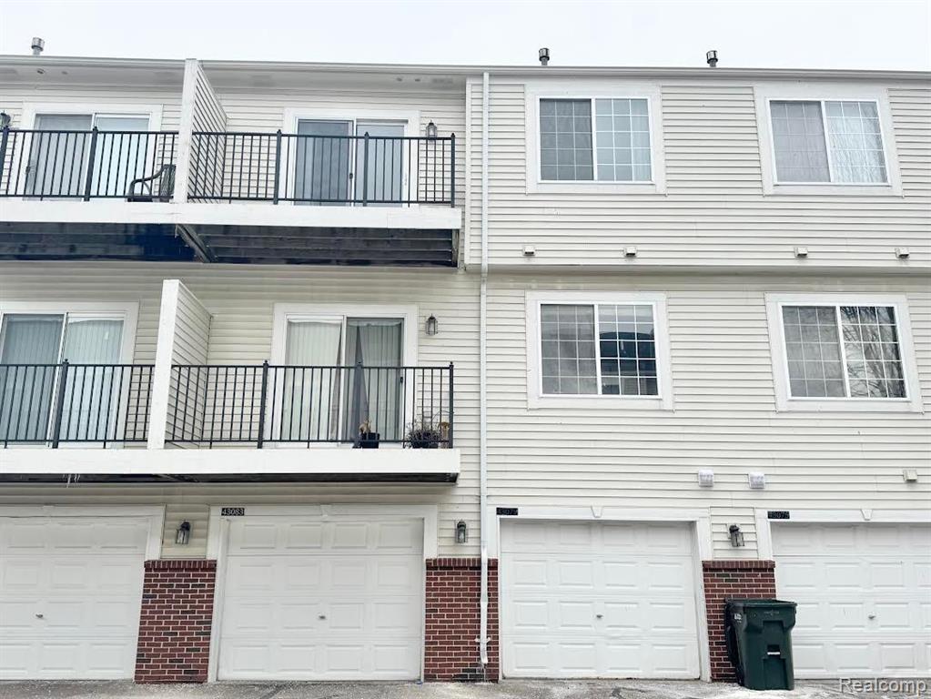 43079 STRAND Drive, Sterling Heights, MI 48313 — Photo 14