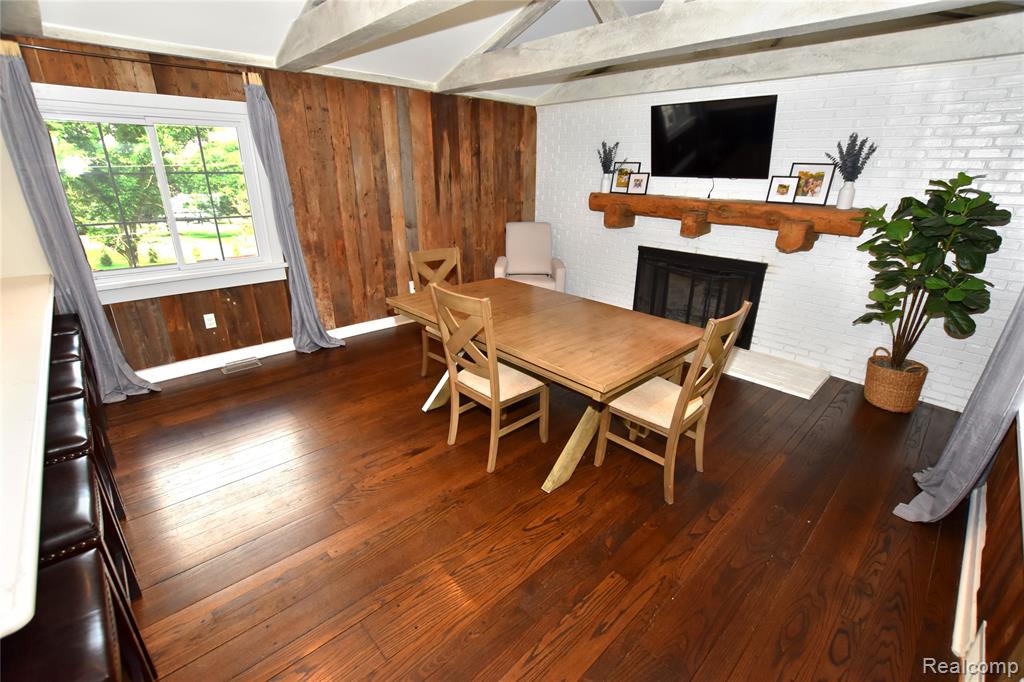 9497 Ellis Road, Clarkston, MI 48348 — Photo 5