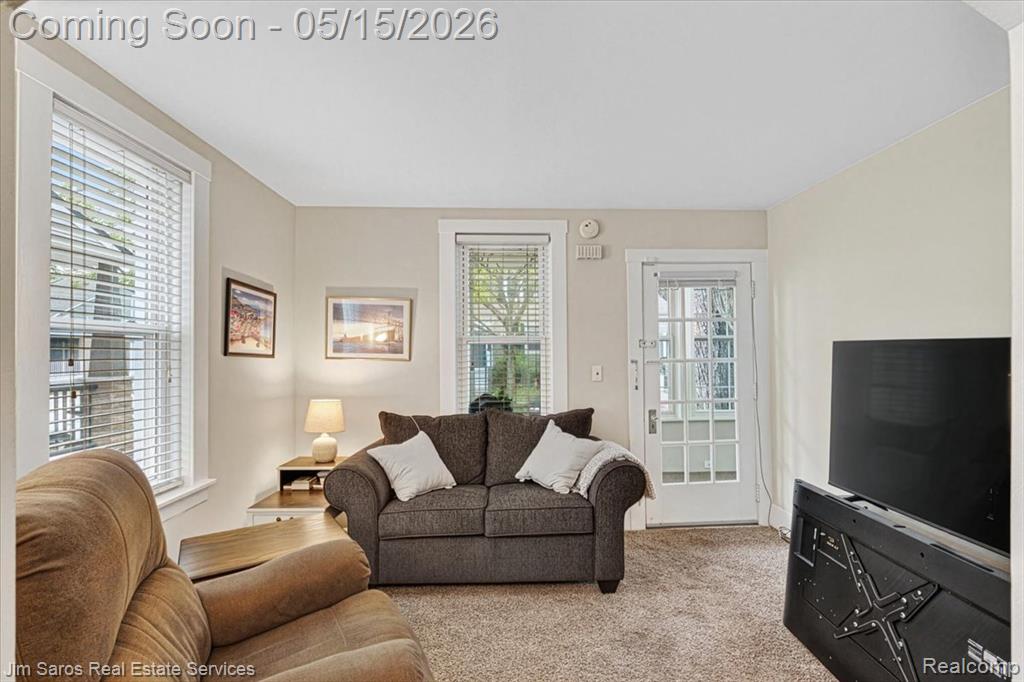 124 Muir Road, Grosse Pointe Farms, MI 48236 — Photo 8