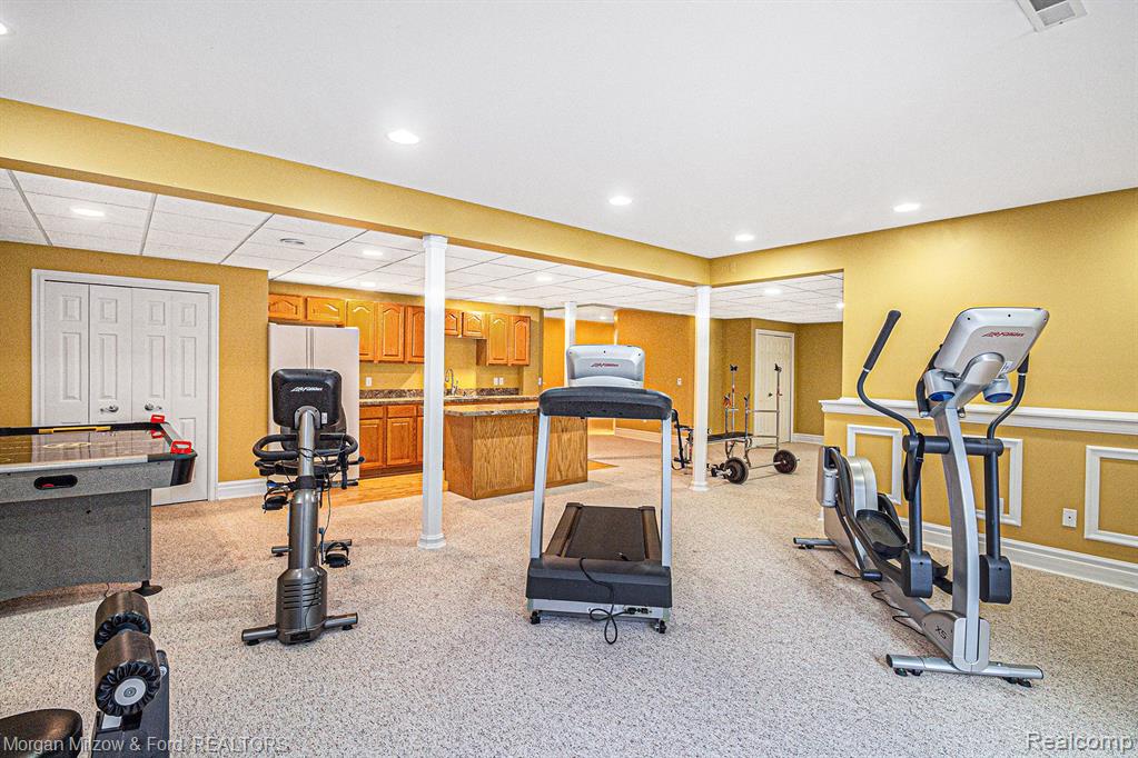 6822 Hubbard Circle, Clarkston, MI 48348 — Photo 24