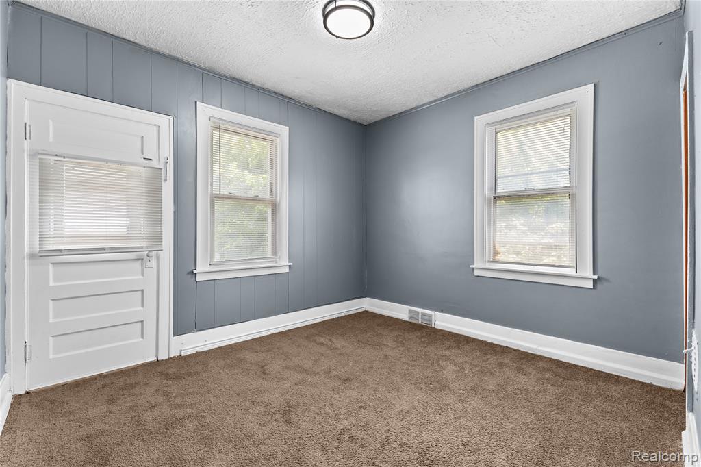 5061 Hillsboro Street, Detroit, MI 48204 — Photo 14