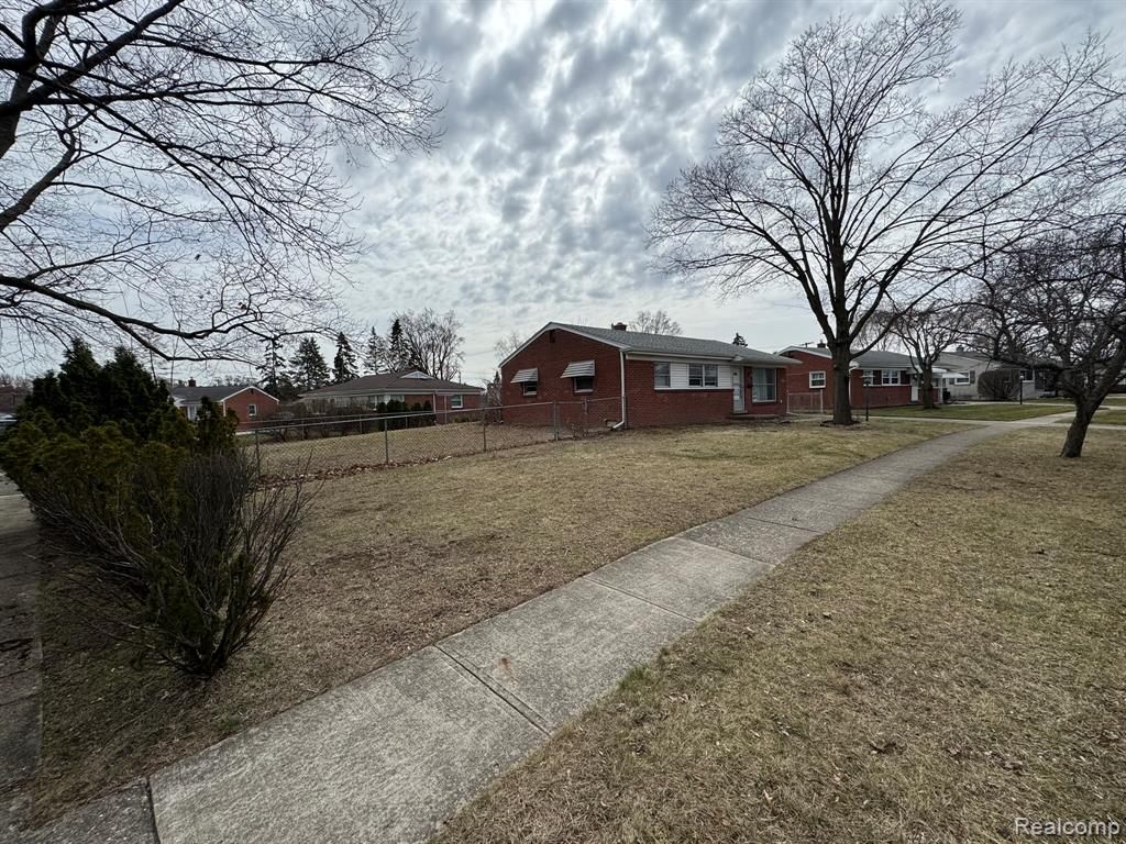 47166 Roland Street, Shelby Twp, MI 48317 — Photo 4