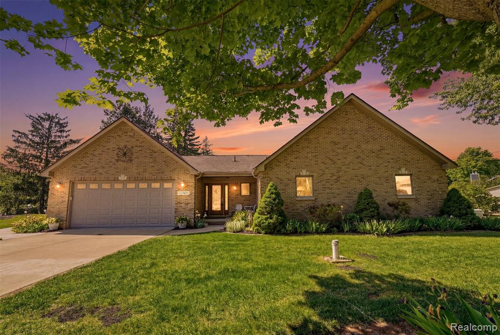 7477 Ore Knob Drive, Fenton, MI 48430