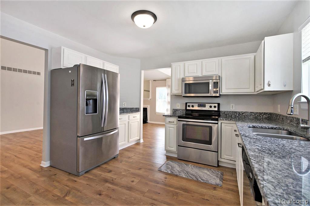 3381 CROMWELL Road, Ann Arbor, MI 48105 — Photo 12