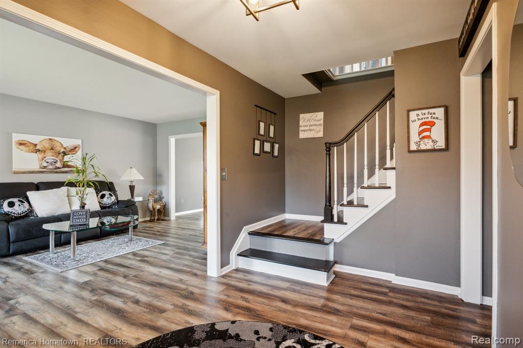 9829 N Canton Center Road, Plymouth, MI 48170 — Photo 3