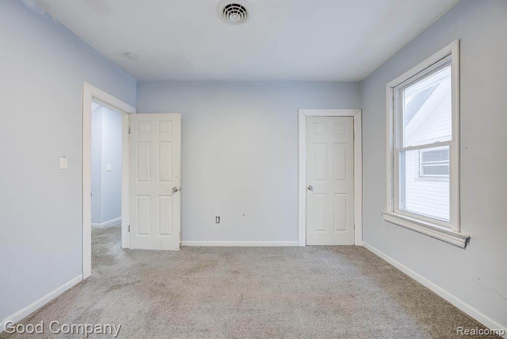 849 CHALMERS Street, Detroit, MI 48215 — Photo 28