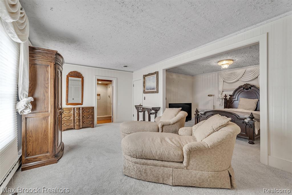 23009 Maple Avenue, Farmington, MI 48336 — Photo 47