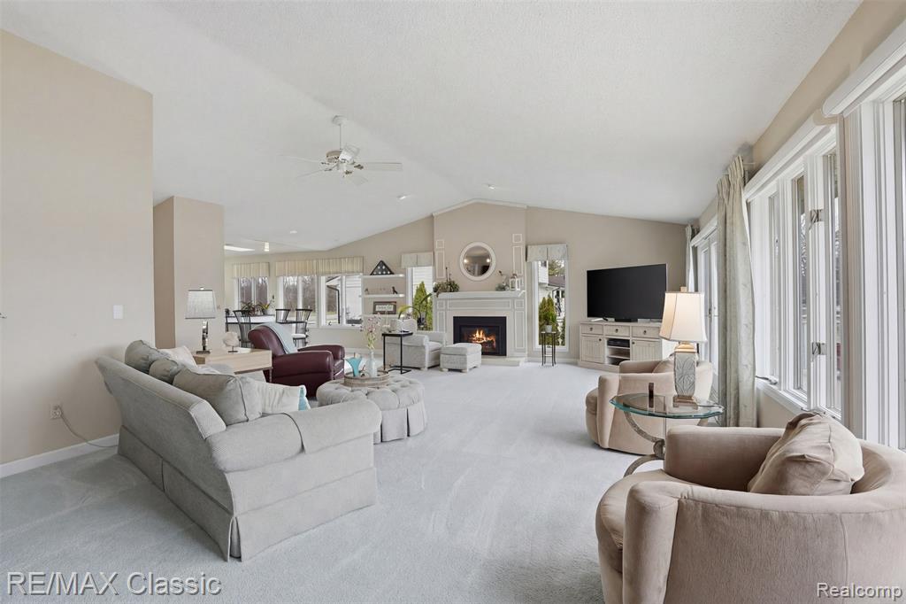 4871 Winewood Lane, Commerce Twp, MI 48382 — Photo 15