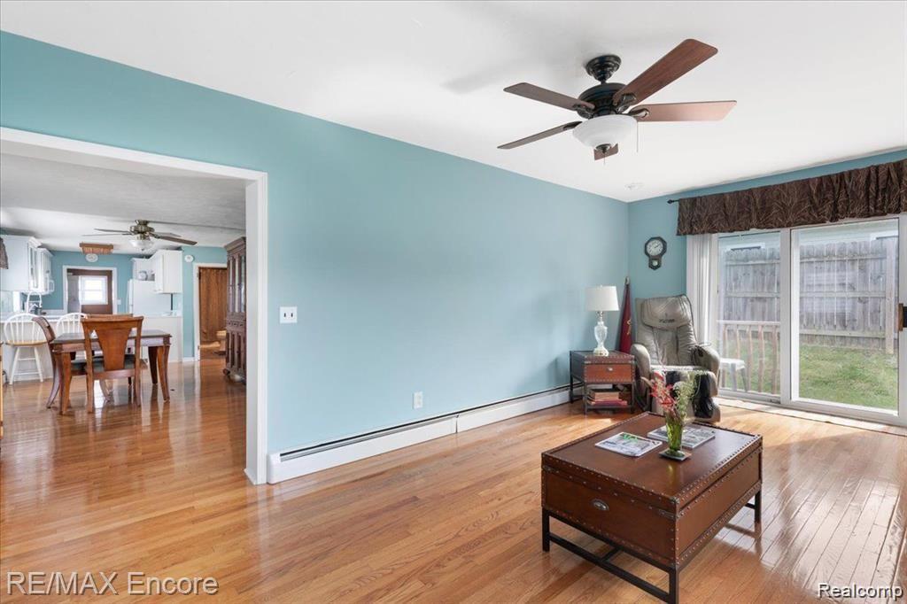 662 LAWSON Drive, Lake Orion, MI 48362 — Photo 18