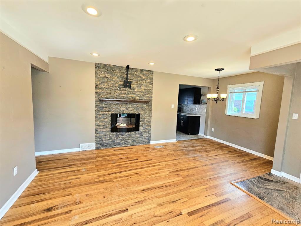 9994 Deering Street, Livonia, MI 48150 — Photo 6
