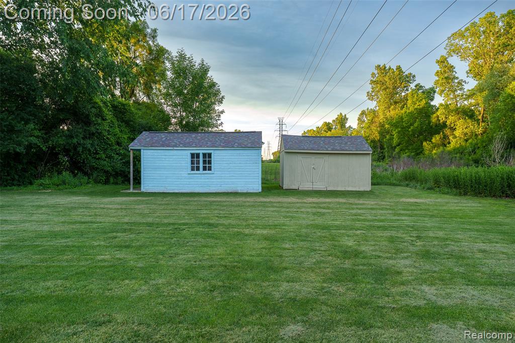 921 E Northfield Avenue, Pontiac, MI 48340 — Photo 32