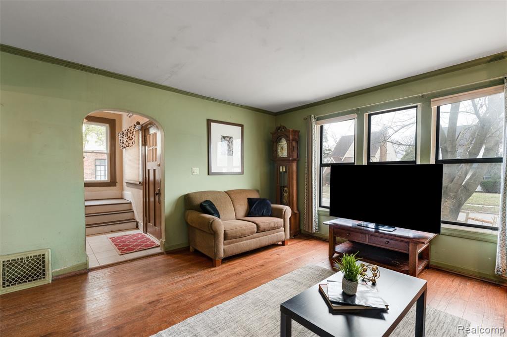 51 Mohawk Road, Pontiac, MI 48341 — Photo 9